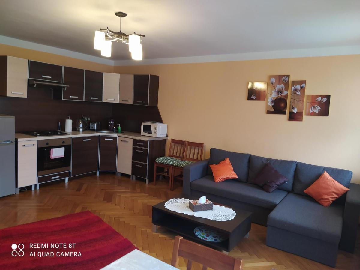 Na Malej Apartment ชกลาร์สกา ปอเรมบา ภายนอก รูปภาพ