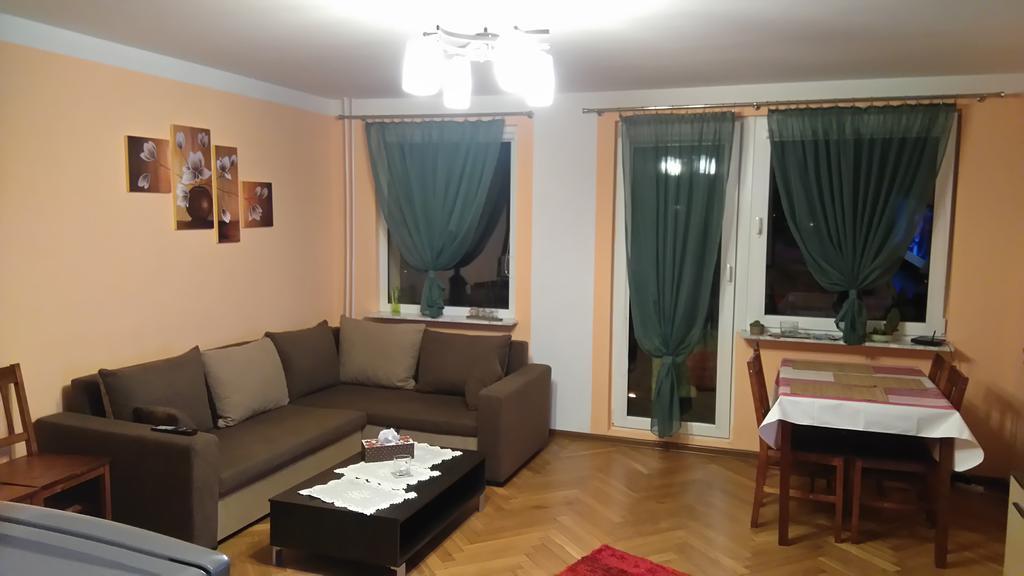 Na Malej Apartment ชกลาร์สกา ปอเรมบา ภายนอก รูปภาพ